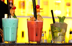 Cocktails in der BAIRRO BAR